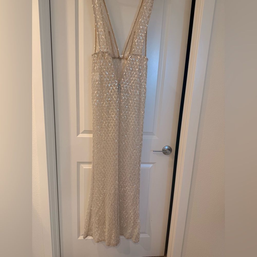 NWOT BRONX AND BANCO Liora Bridal Gown , Elegant Silver Evening Gown with Bow - Picture 14 of 16